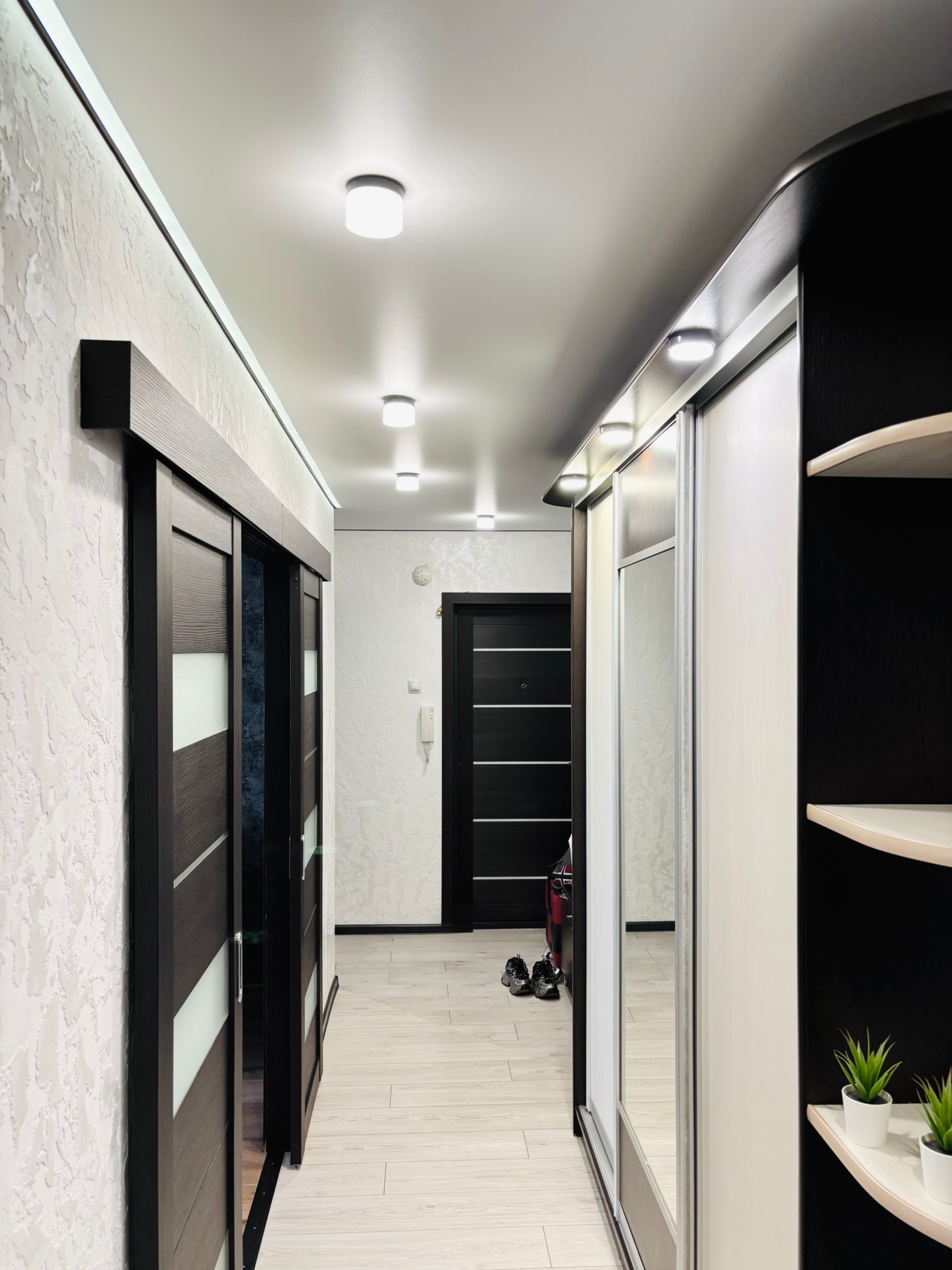 Натяжной потолок в Сланцах Potolki-Vsem