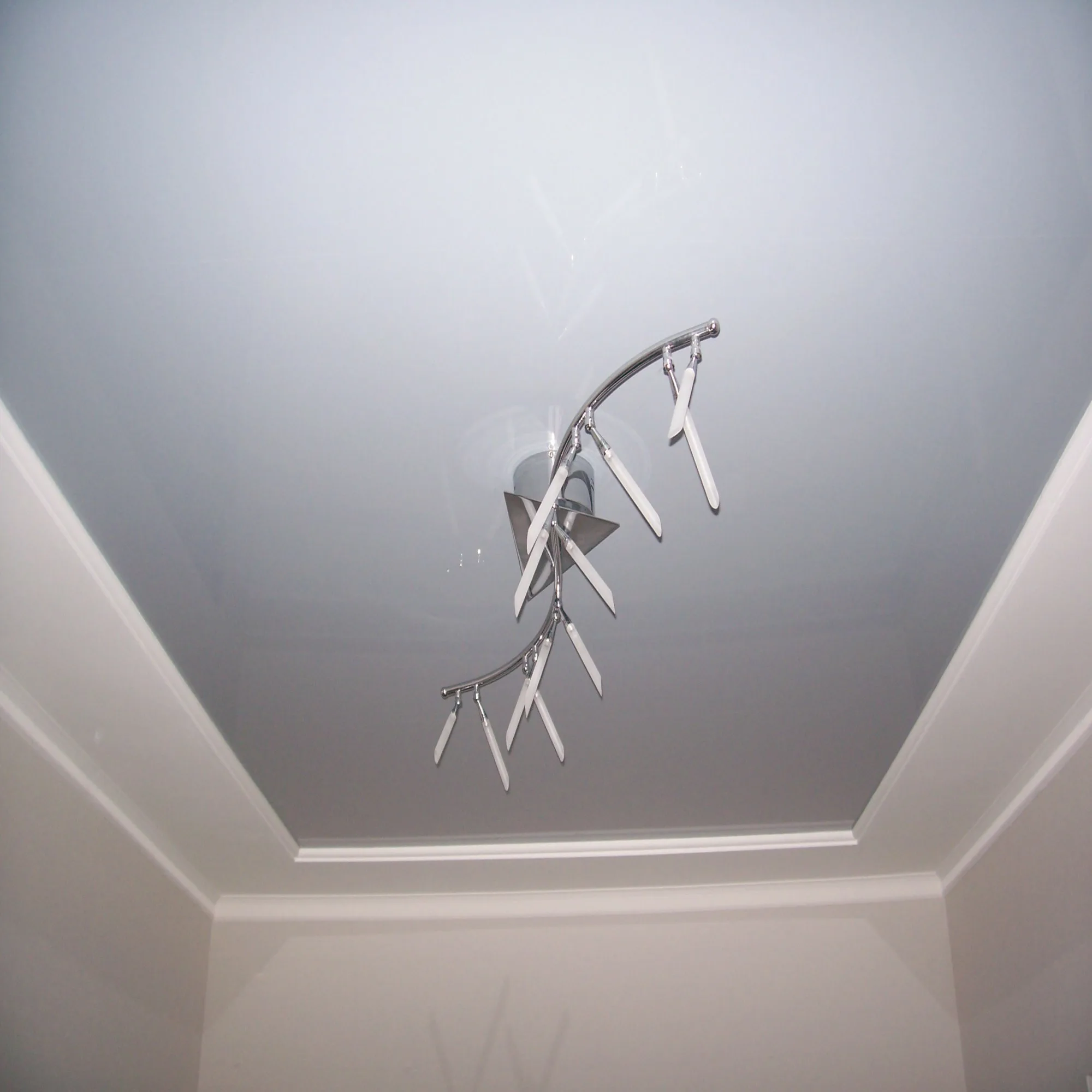 Серые натяжные потолки Потолки Всем