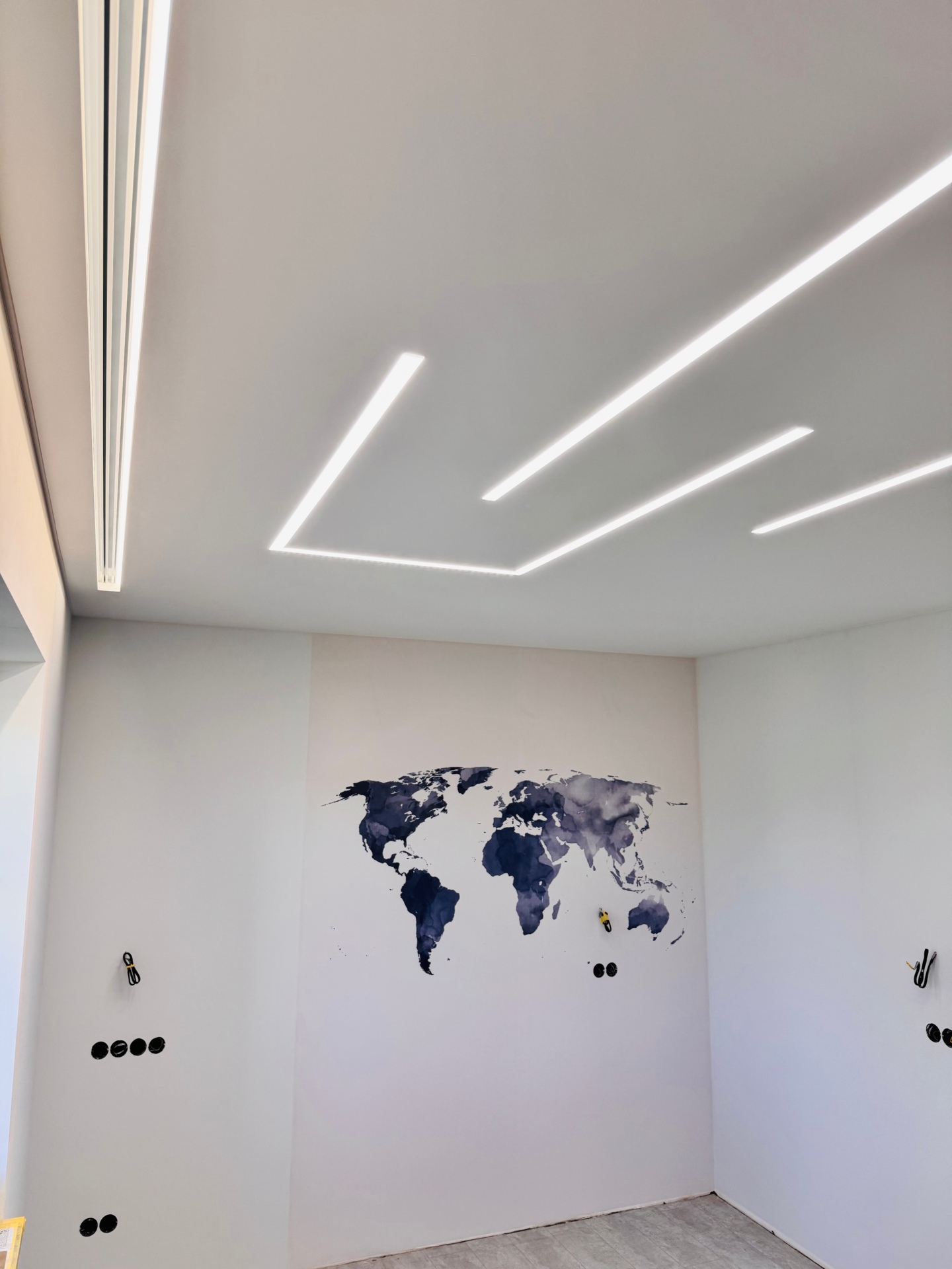 Натяжной потолок в Гатчине Potolki-Vsem