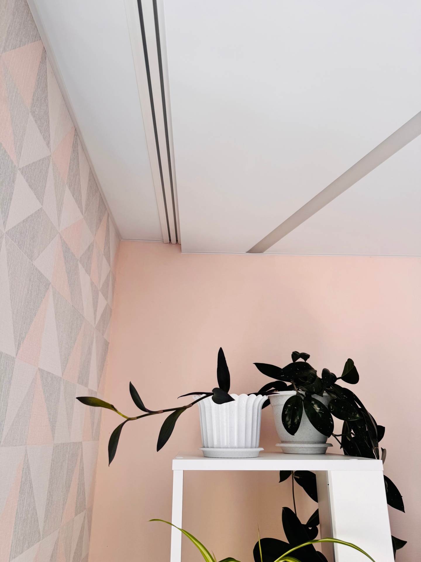 Натяжной потолок KNT-Plast Потолки Всем